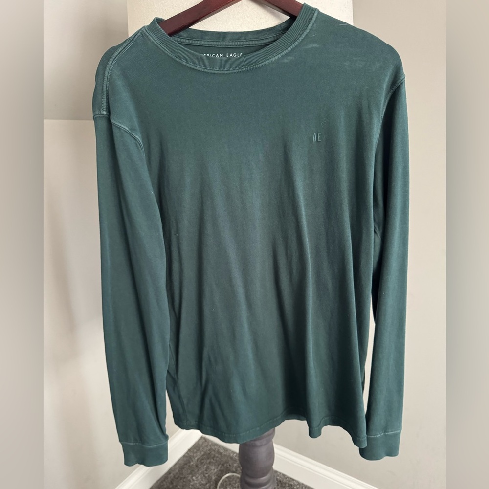 American Eagle long sleeve shirt